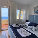 Sunshine Apartment