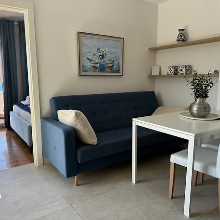 Sunshine Apartment *