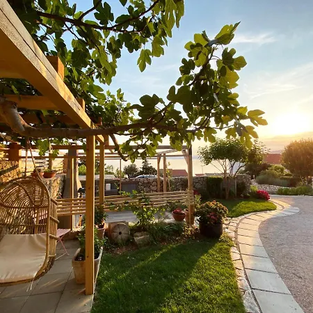 Sunshine Stara Baska