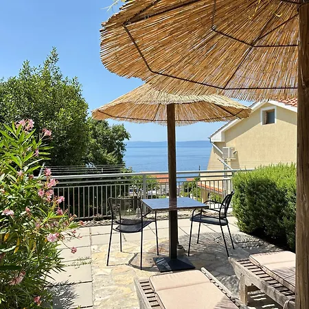 Sunshine Apartment *