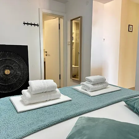 Sunshine Apartment *